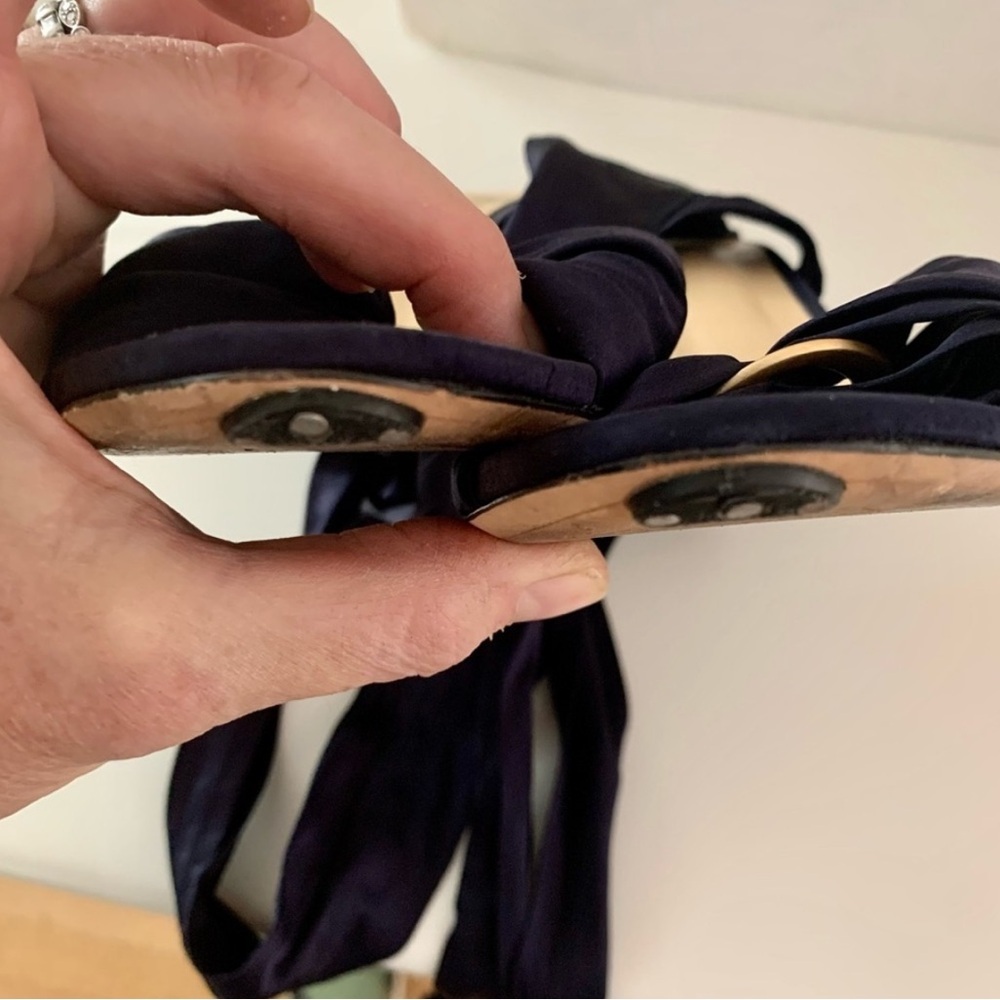 ALEXANDRE BIRMAN Alessa 60 Suede Ankle Wrap Block Sandals Navy Petrol with Gold - Picture 14 of 16